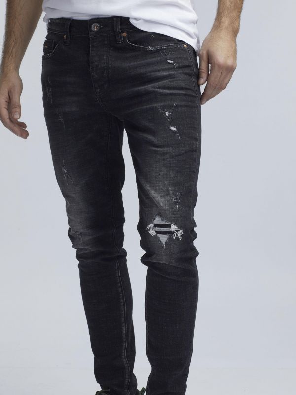 סקיני שחור משופשף