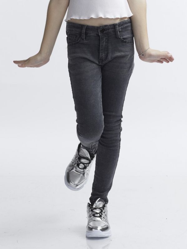 ג’ינס סטרצ’י משופשף