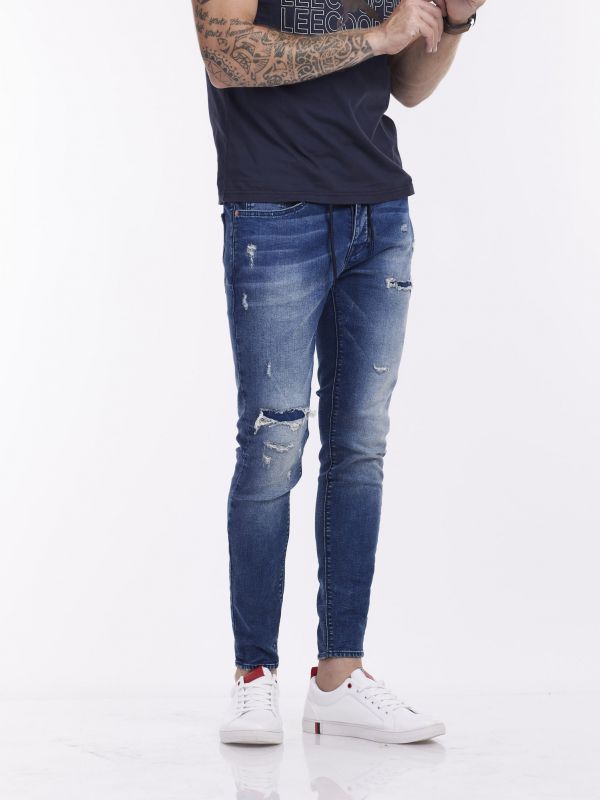 ג’ינס ג’וג משופשף עם קרע