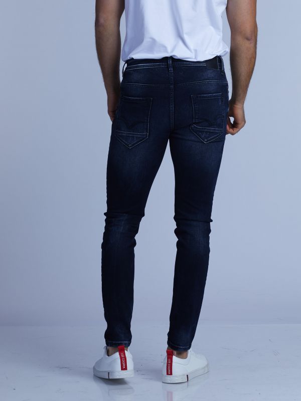 ג’ינס קלאסי MUST