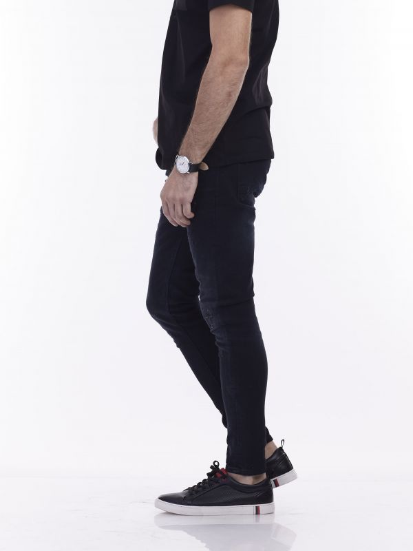 ג’ינס קלאסי כחול כהה