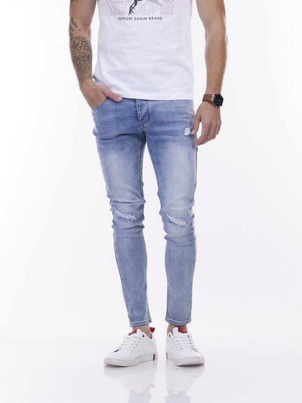 ג’ינס מרטין עם קרעים