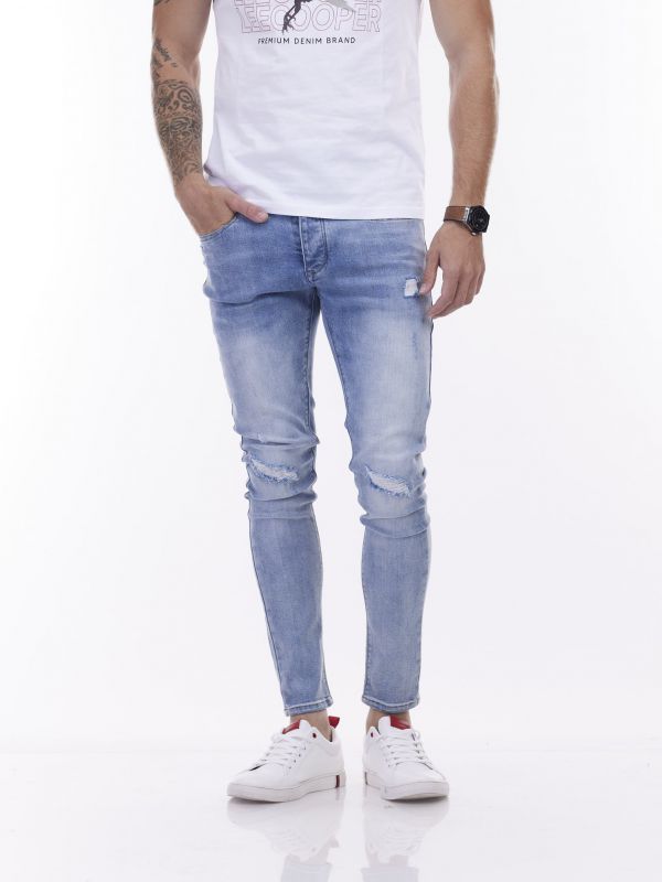 ג’ינס מרטין עם קרעים