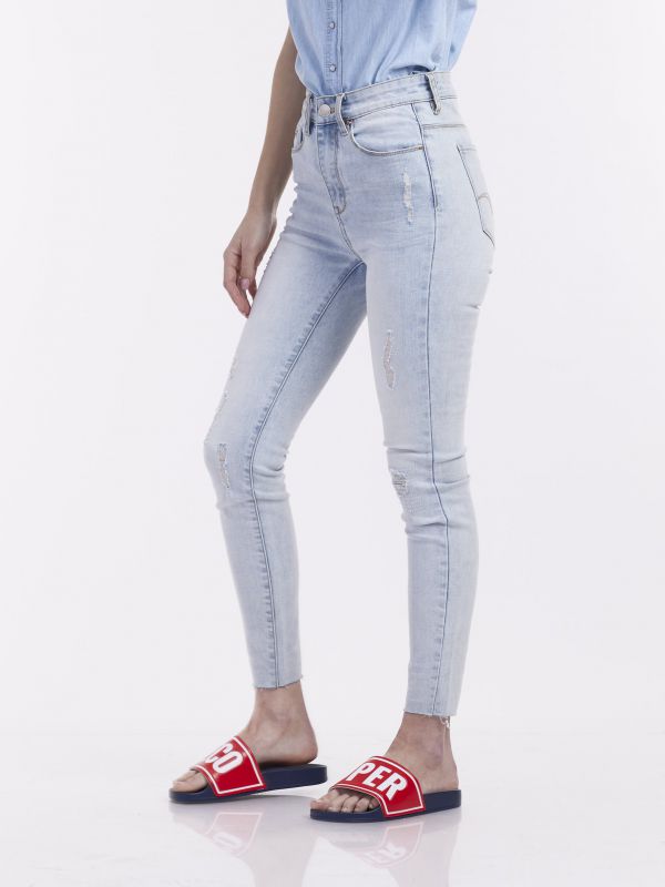 ג’ינס סטרצ’י סקיני