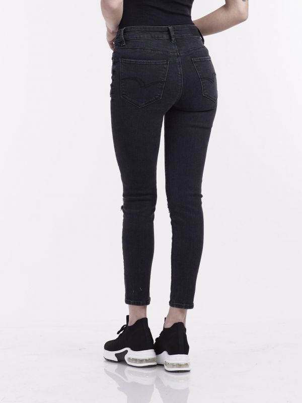 ג’ינס קלאסי כהה