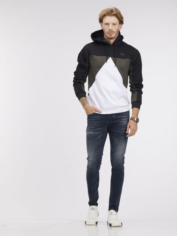 מכנסי ג’ינס MARTIN גזרת סקיני בגוון כחול נייבי משופשף