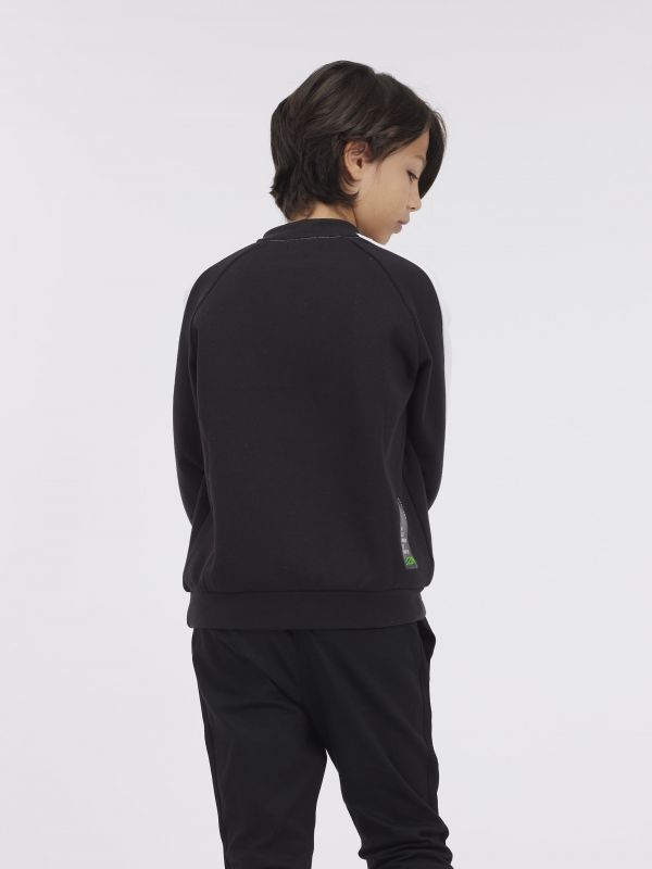 סווטשירט עם שרוכים