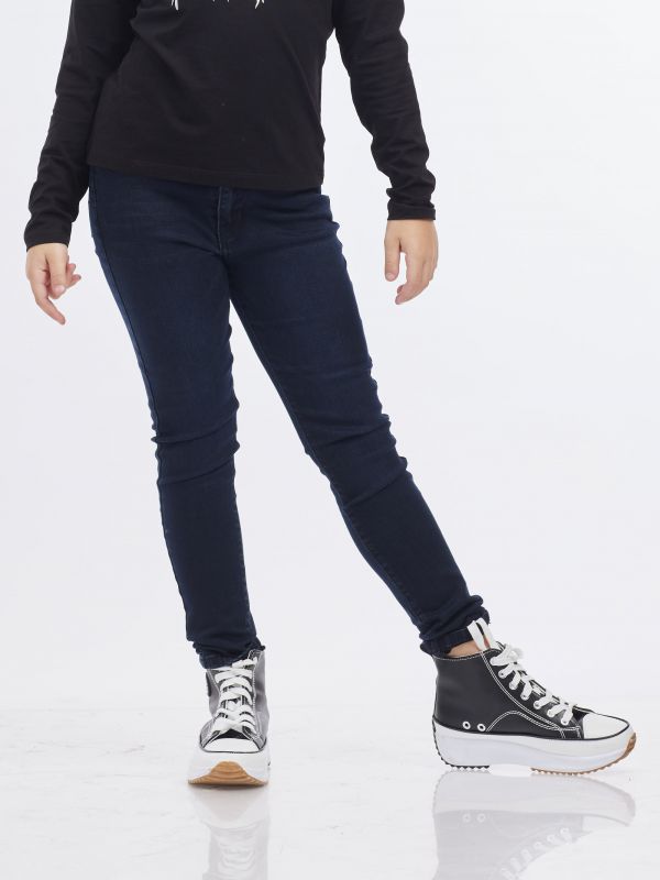 ג’ינס כהה קלאסי