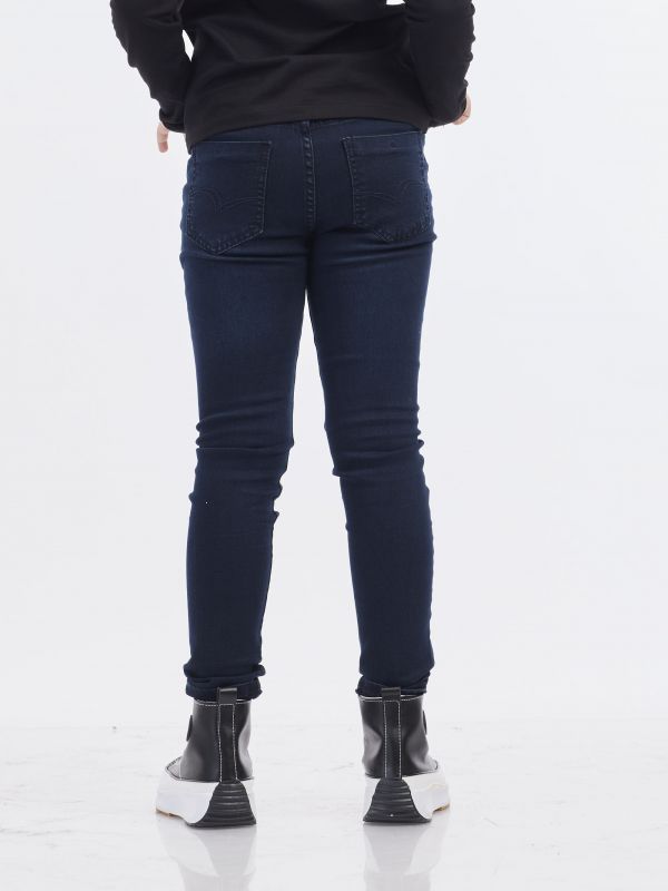 ג’ינס כהה קלאסי