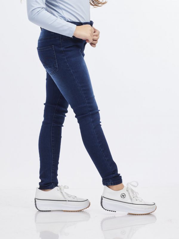 ג’ינס כהה משופשף