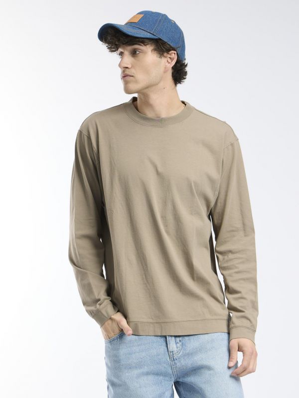 חולצה ארוכה קלאסית עם הדפס אחורי