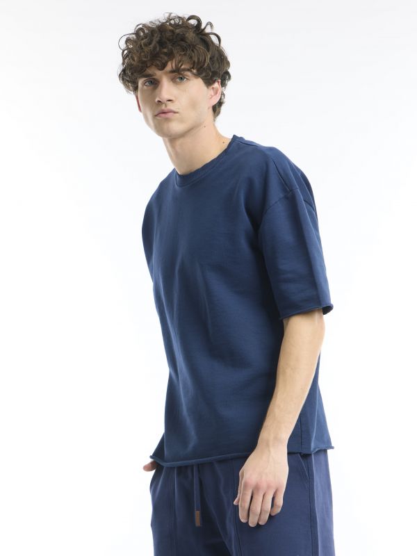 חולצת טי קצרה קלאסית