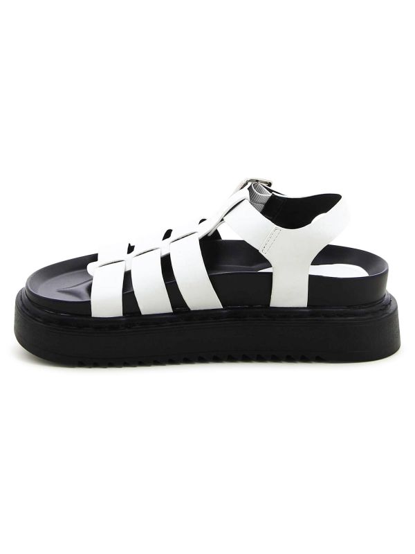 סנדלי פלטפורמה עם רצועות