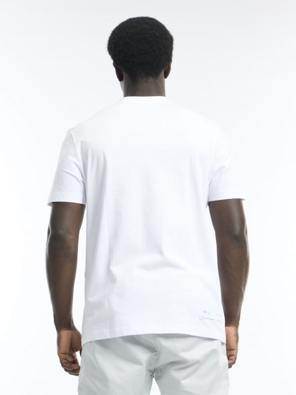 חולצת טי קז’ואלית