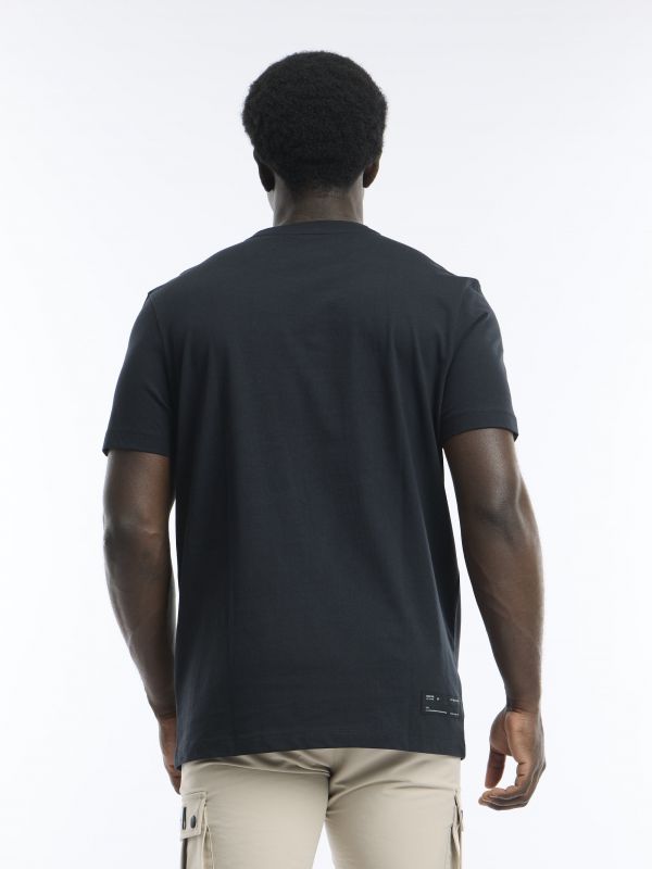 טי שירט עם הדפס נאון מאונך