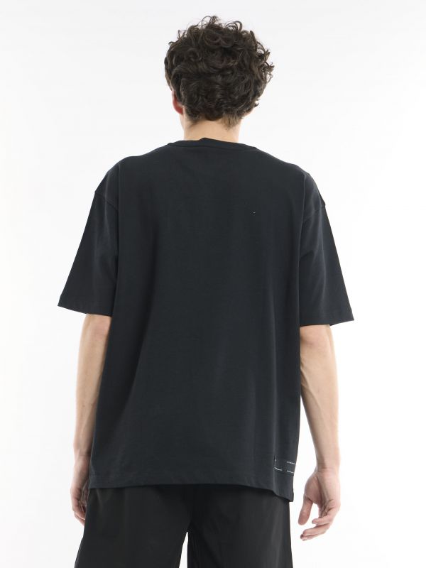 טי שירט קצרה עם הדפס נאון LN:DN