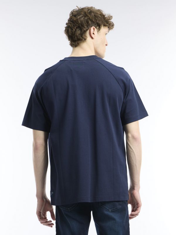 חולצת טי קז’ואלית