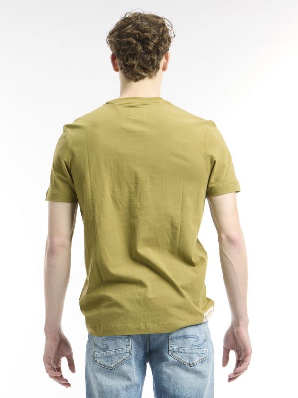 טי שירט קצרה עם הדפס אופנתי