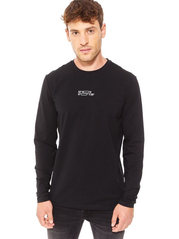 חולצת טי עם הדפס אחורי מעוצב