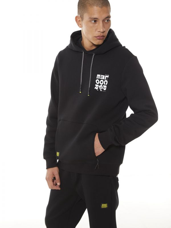 קפוצ’ון עם הדפס קובייה הונגרית