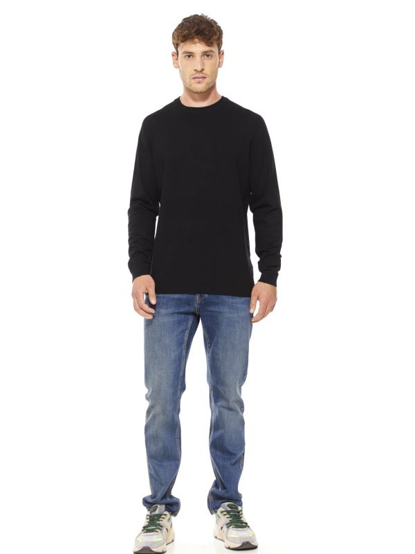 סריג עם פסים בכתף