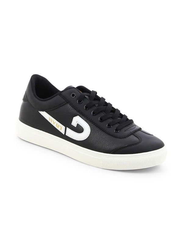 נעלי סניקרס אופנתיות