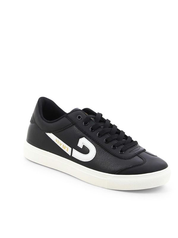 נעלי סניקרס אופנתיות