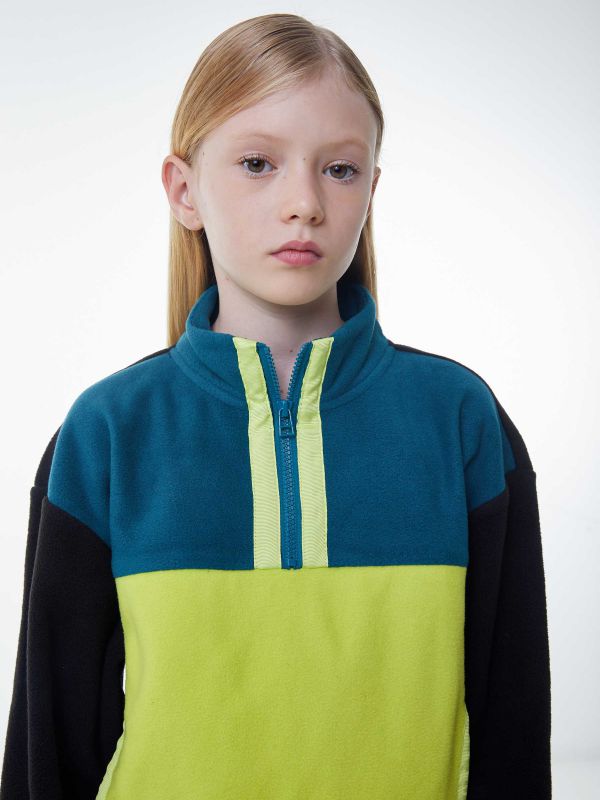 טופ צבעוני מחולק אופנתי