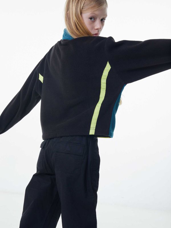 טופ צבעוני מחולק אופנתי