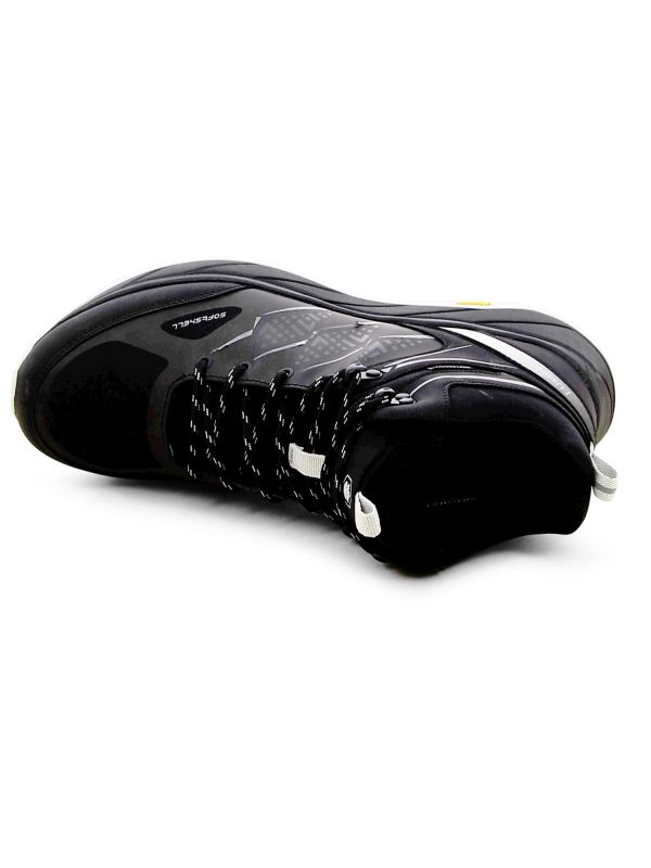 נעליים גבוהות לטיולים