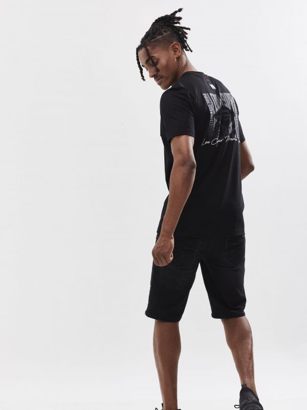 טי שירט עם הדפס אחורי לגבר