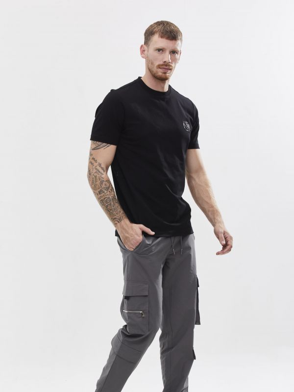 טי שירט עם הדפס אחורי ועיטור קדמי לגבר