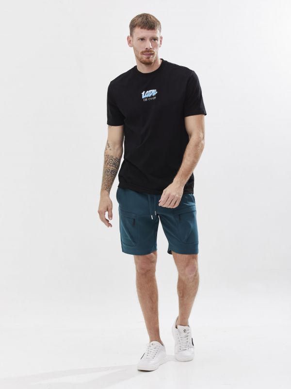 טי שירט עם הדפס דו צדדי לגבר