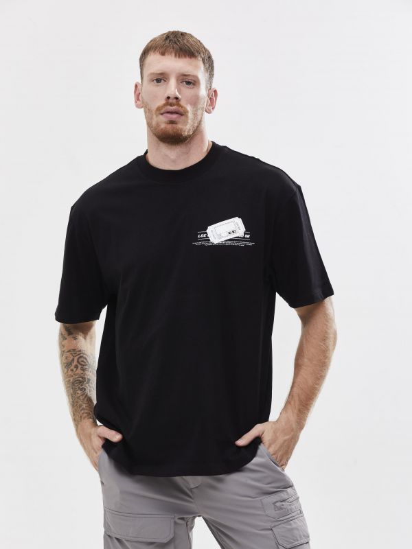 טי שירט אוברסייז עם הדפס דו צדדי לגבר