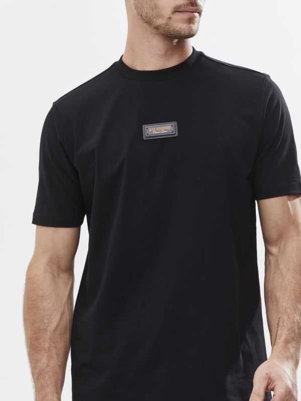 טי שירט עם עיטור והדפס אחורי לגבר