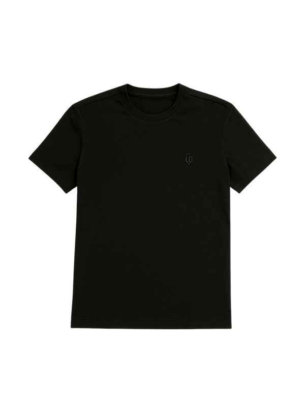 טי שירט חלקה וקלאסית