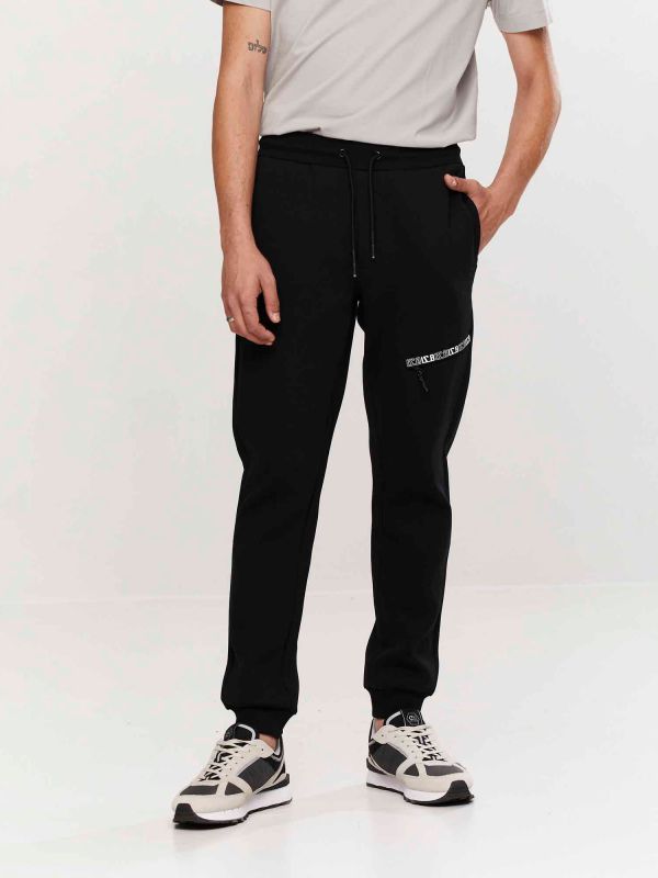 מכנסי טרנינג לגברים