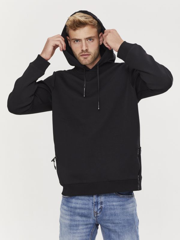 סווטשירט עם הדפס וקפוצ’ון לגברים