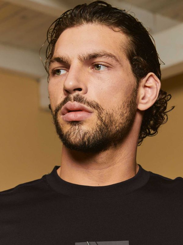 טי שירט ארוכה לגברים עם הדפס