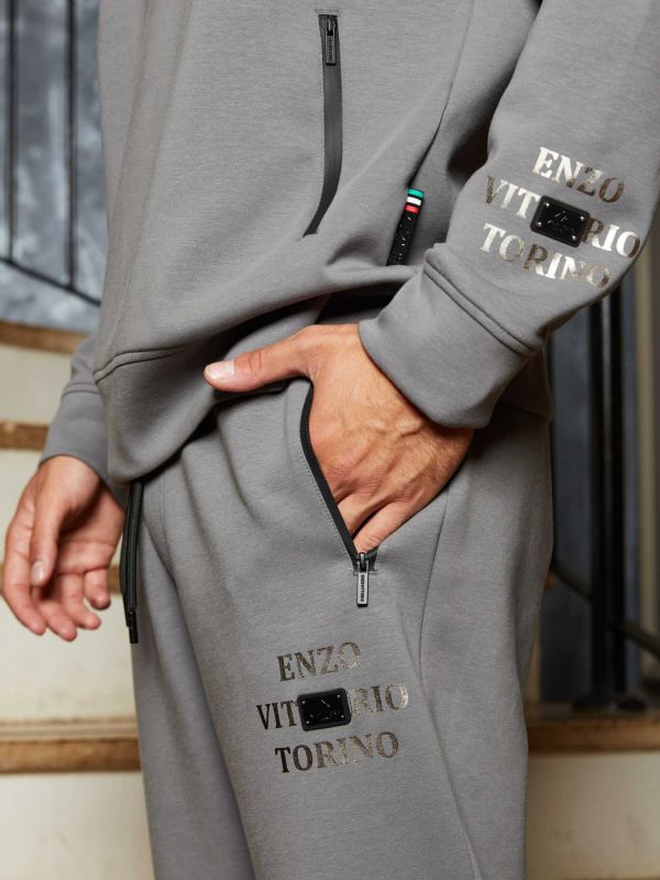 סווטשירט לגברים עם הדפס וקפוצ’ון