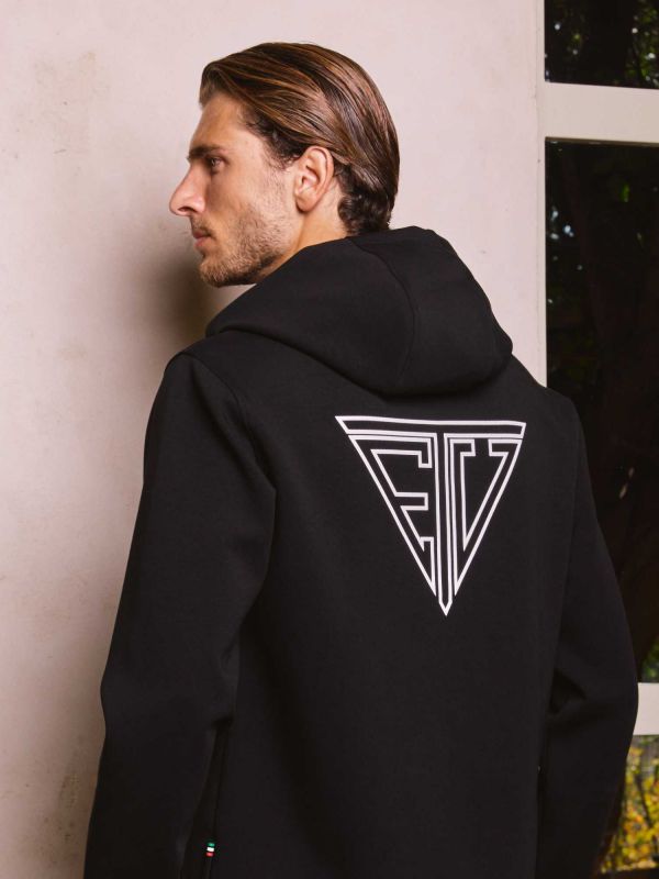 סווטשירט לגברים עם כיס קנגורו וקפוצ’ון