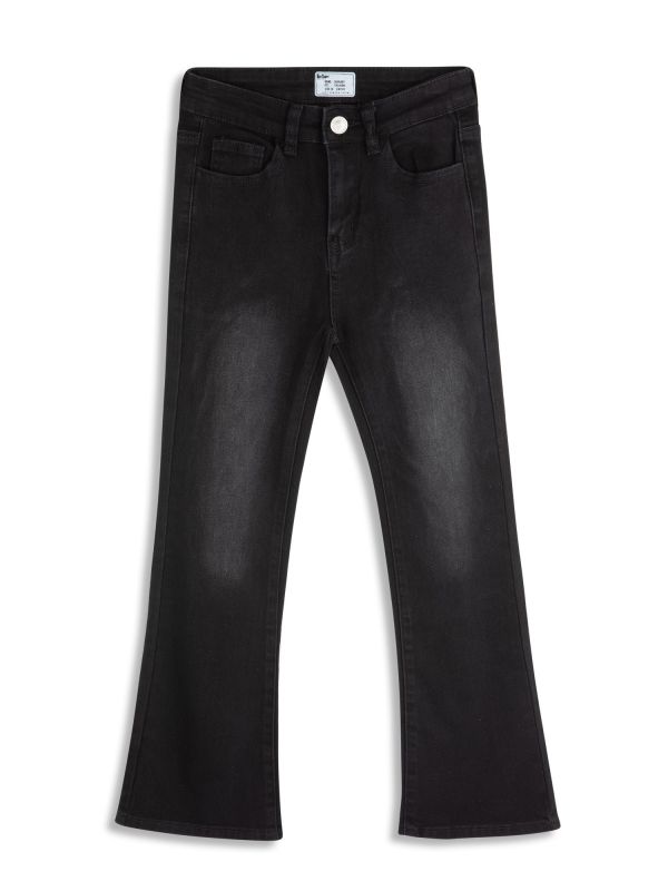 מכנסי ג’ינס מתרחבים לילדות