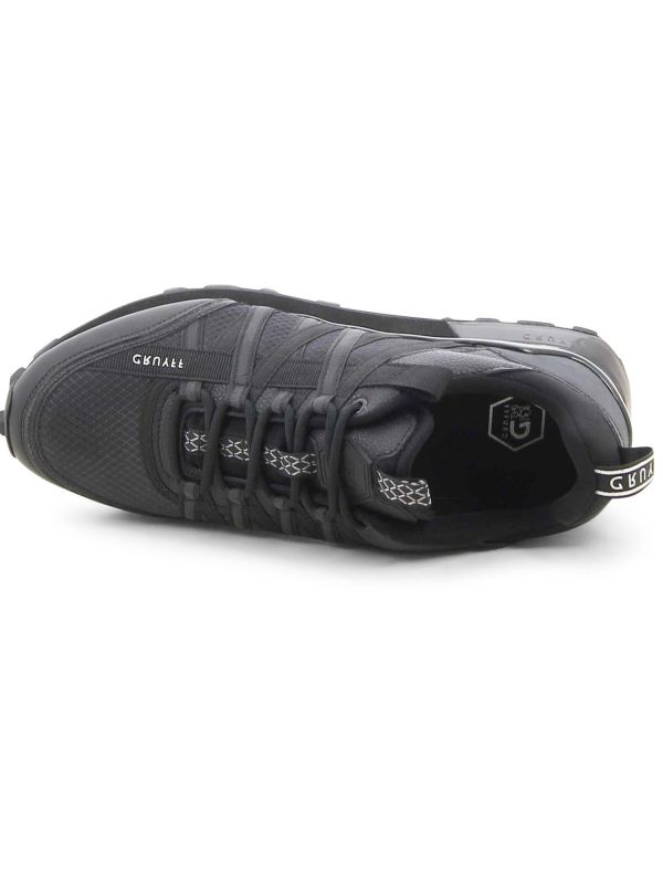 נעלי ג’וגינג לבנות לגברים