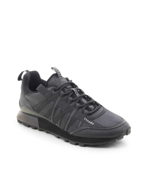 נעלי ג’וגינג לבנות לגברים