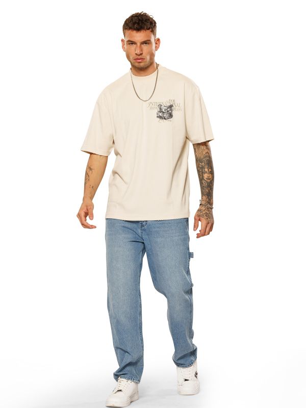 טי שירט עם הדפס גביע בגזרת אוברסייז