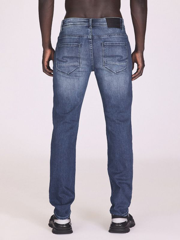 ג’ינס כחול כהה עם קרעים קלים לגברים