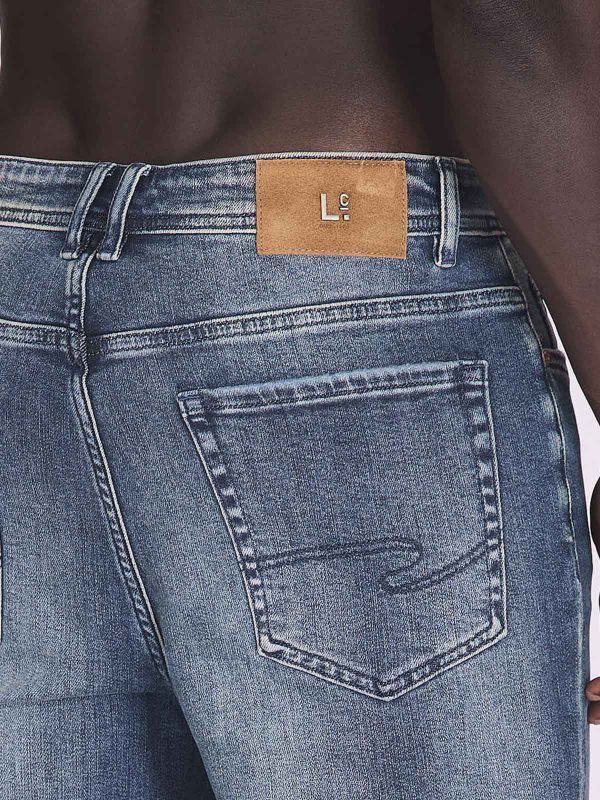 ג’ינס סקיני עם קרעים ושפשופים לגברים