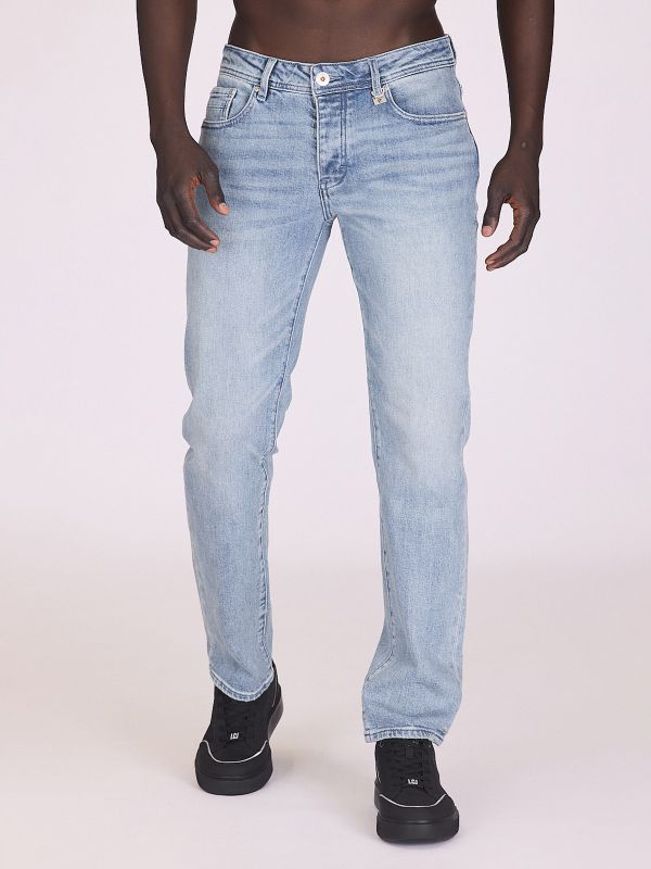 ג’ינס בגזרה ישרה קלאסית לגברים