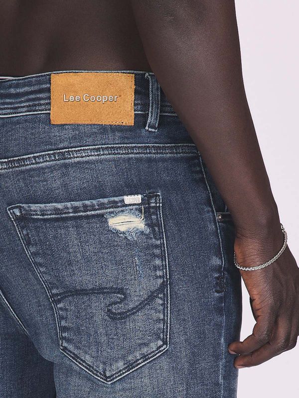 ג’ינס בגזרה רחבה לגברים