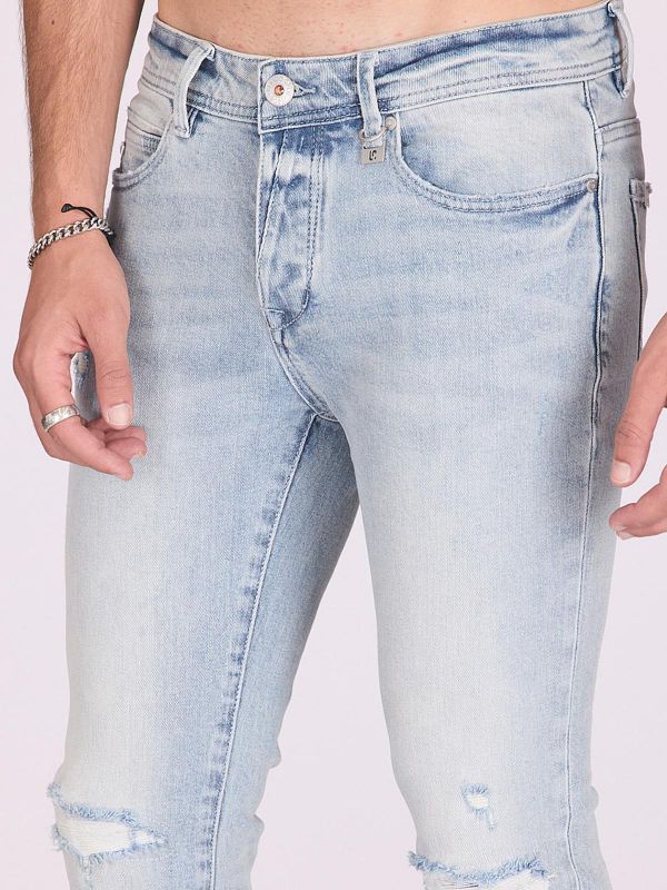 ג’ינס סקיני צמוד לגברים